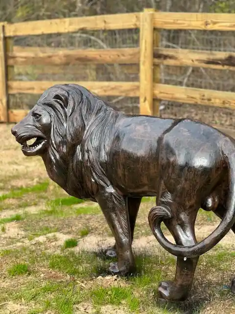 lion statue Bargain